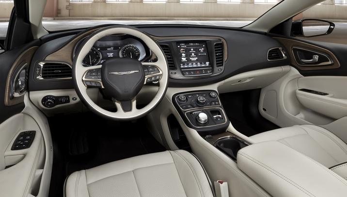 Chrysler 200 interior