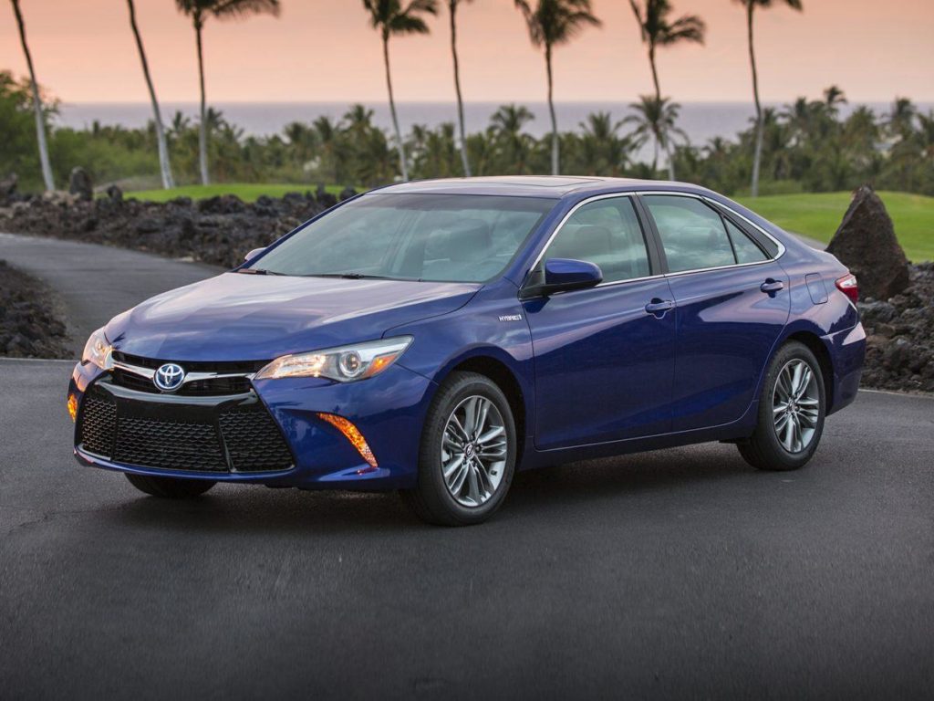 2015 toyota camry hybrid