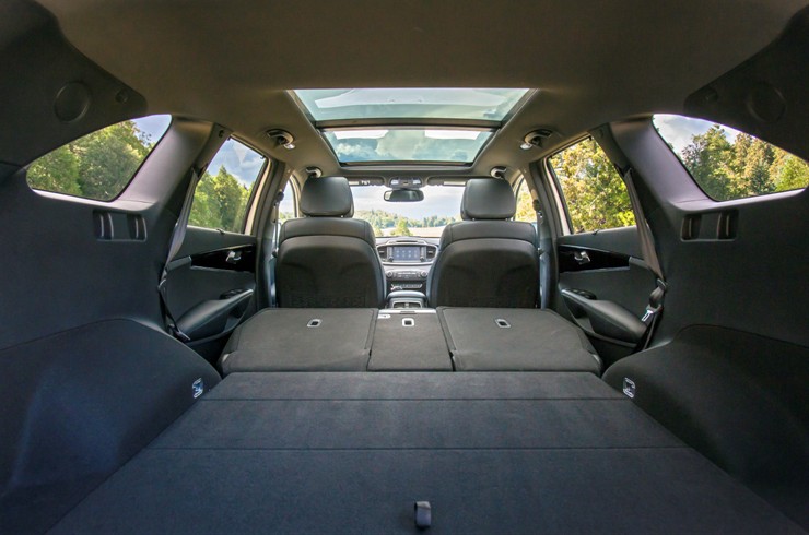 2016 Sorento storage