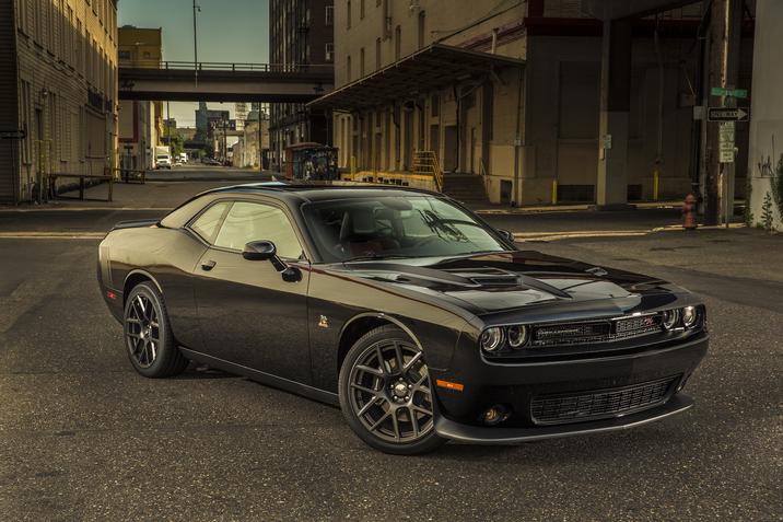 2016 Dodge Challenger exterior