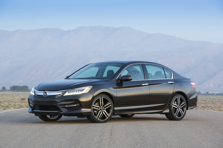 2016-Honda-Accord-exterior