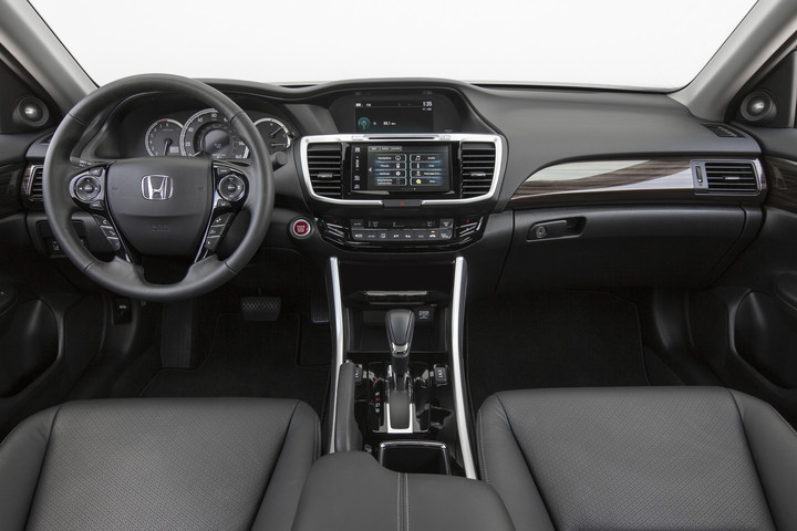 2016-Honda-Accord-interior