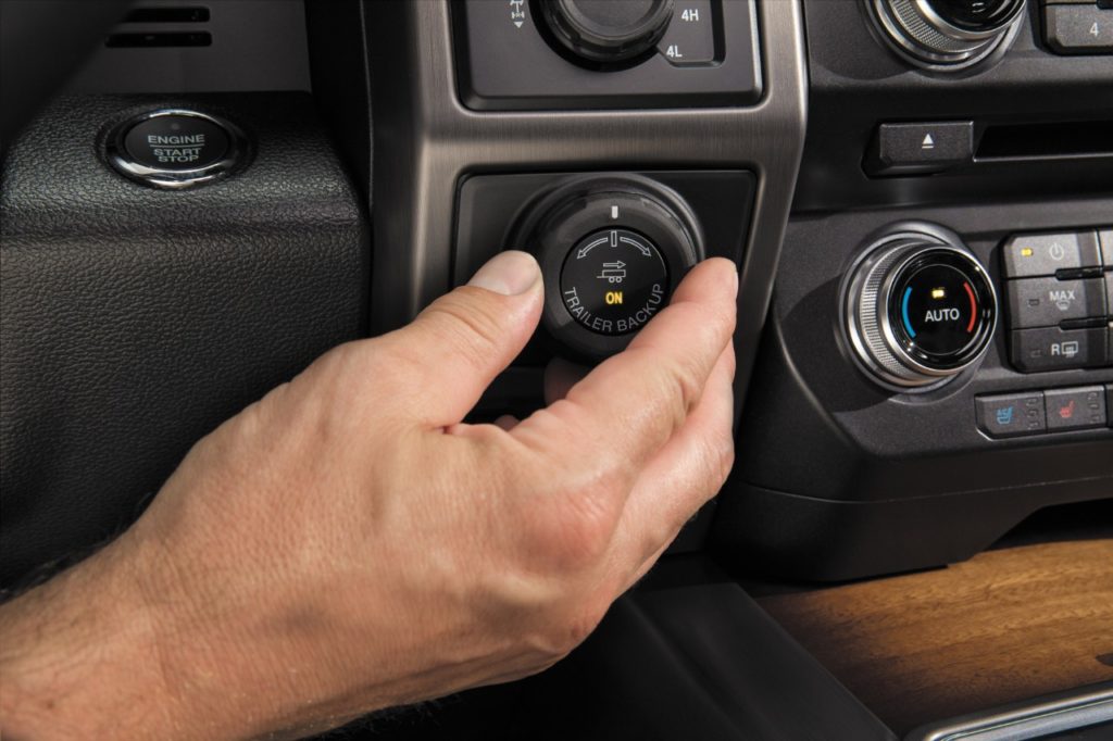 16_F150_LTD_ProTrailerBackupAssist_HR