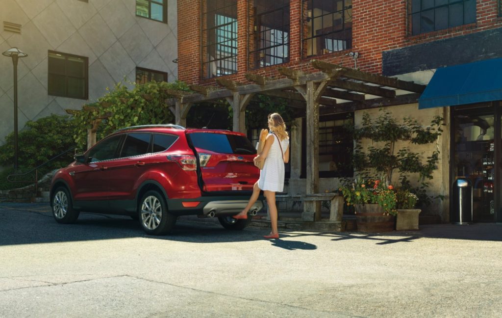 17FordEscape-Titanium_17_HR