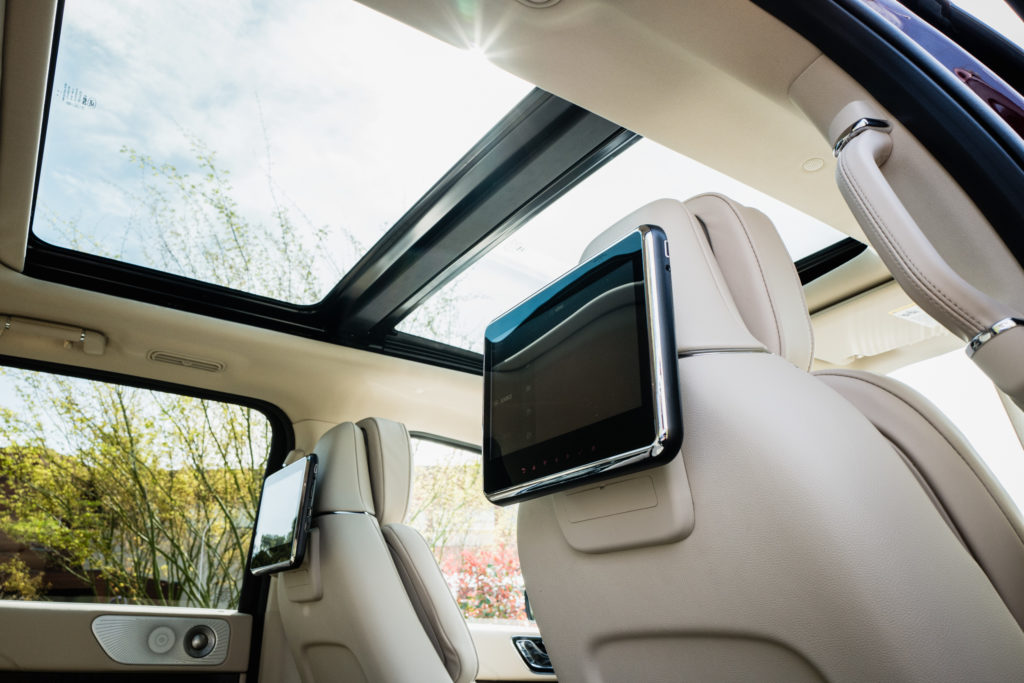2018 Lincoln Navigator Entertainment
