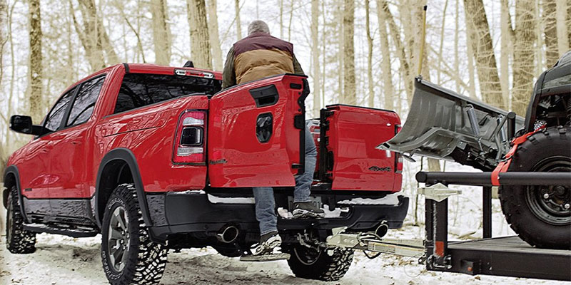 RAM-Multifunction-Tailgate