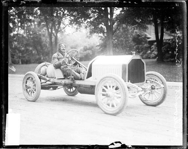 Louis_Chevrolet_in_a_Buick_600 Louis Chevrolet in a Buick racecar
