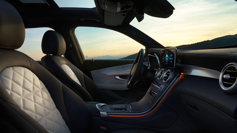 2020 Mercedes-Benz GLC interior seats