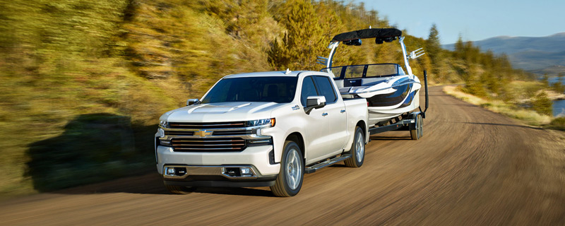 2020 Chevrolet Silverado towing