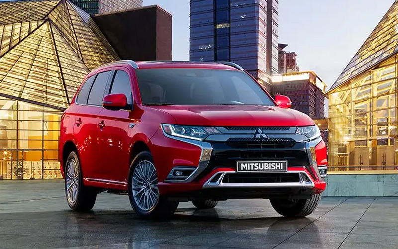 2020 Mitsubishi Outlander PHEV - mitsubishicars.com