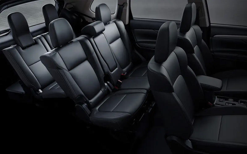 2020 Mitsubishi Outlander interior - mitsubishicars.com