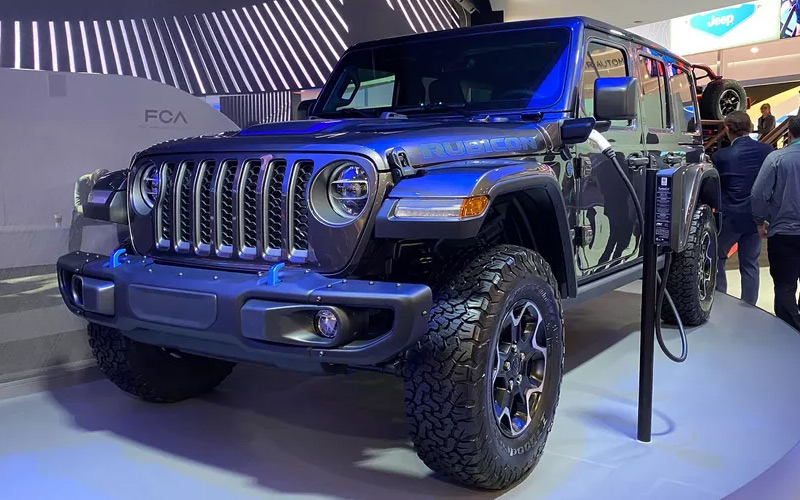 Jeep Wrangler 4xe at 2020 CES - cnet.com Jeep Wrangler 4xe at 2020 CES - cnet.com