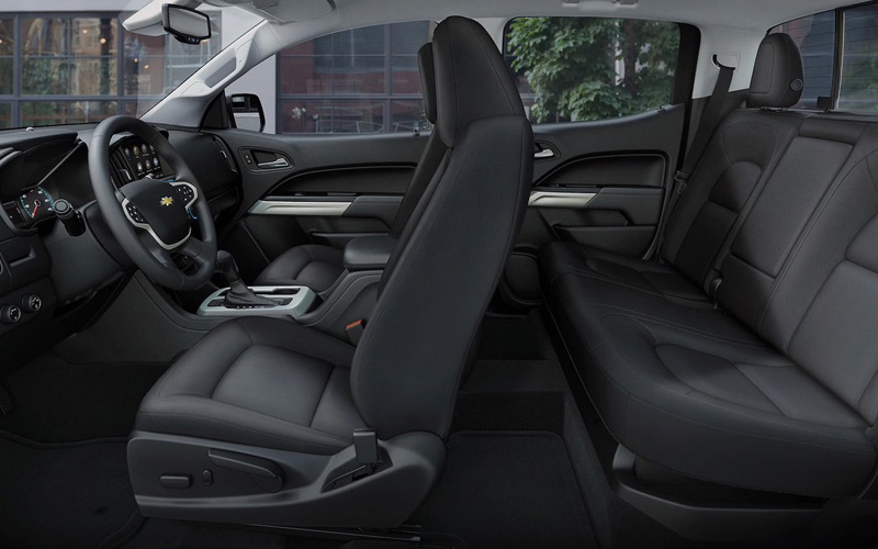 2020 Chevrolet Colorado interior - chevrolet.com