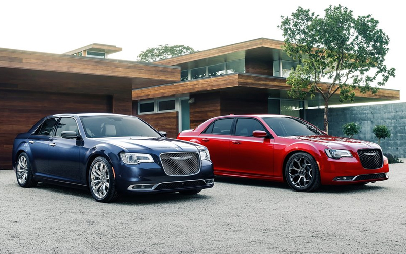 2015 Chrysler 300 - fcanorthamerica.com