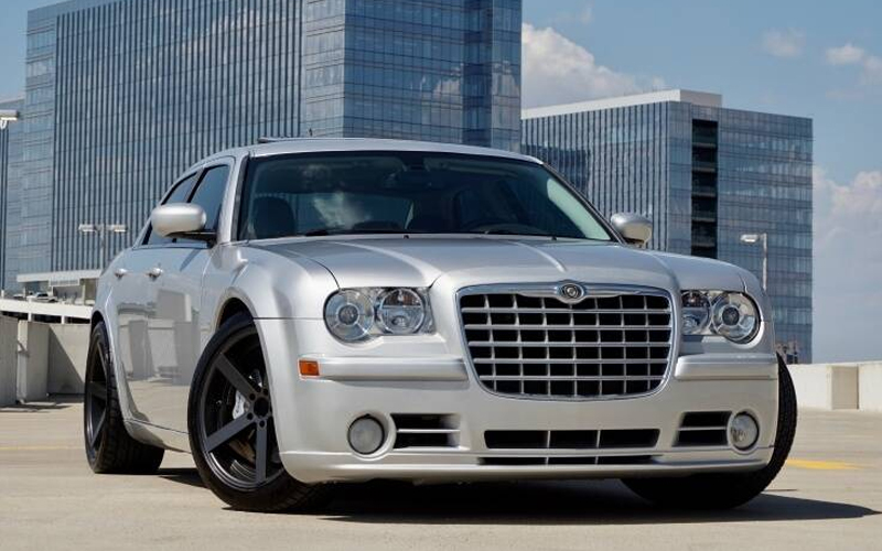 2008 Chrysler 300 SRT-8 - carsforsale.com