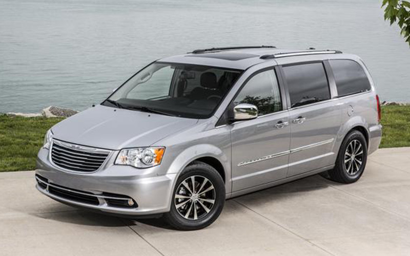 2016 Chrysler Town & Country - media.fcanorthamerica.com