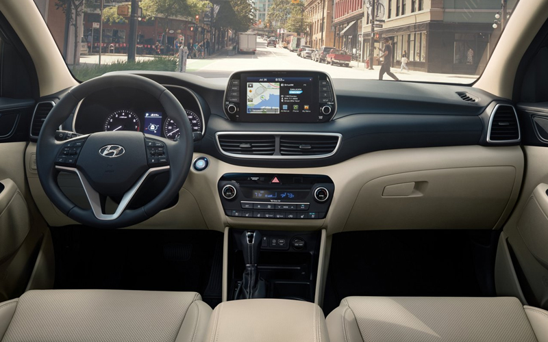 2021 Hyundai Tucson dash - hyundaiusa.com