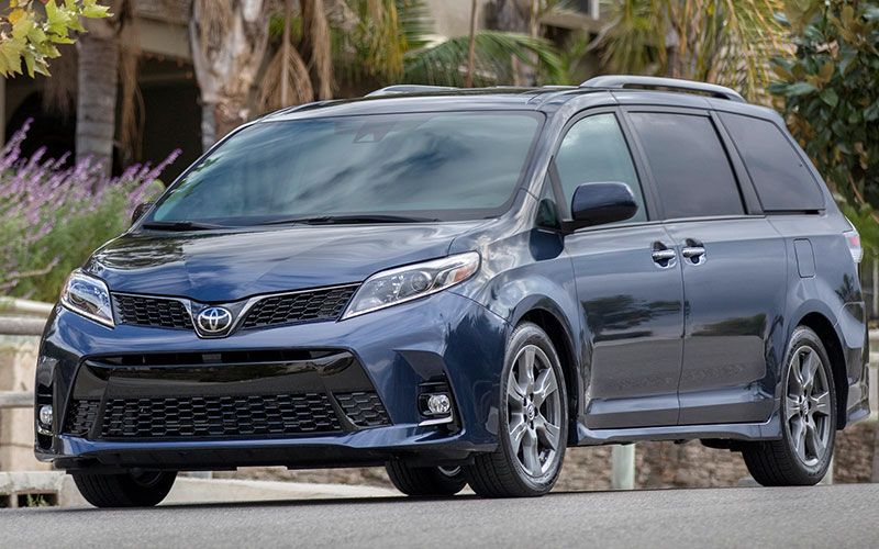 2018 Toyoyta Sienna SE - pressroom.toyotal.com