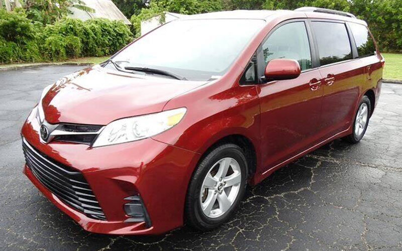 2018 Toyota Sienna LE - carsforsale.com