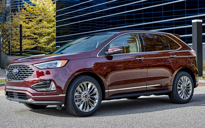 2021 Ford Edge Titanium - media.ford.com