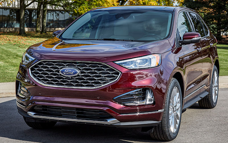 2021 Ford Edge Titanium - media.ford.com