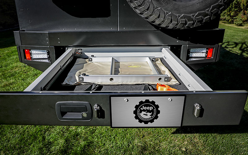 Jeep Gladiator Top Dog - media.fcanorthamerica.com Jeep Gladiator Top Dog - media.fcanorthamerica.com