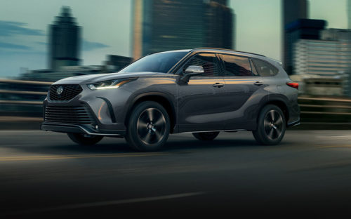 2021 Toyota Highlander: Toyota Gives Us a Heavy Hitter. 
