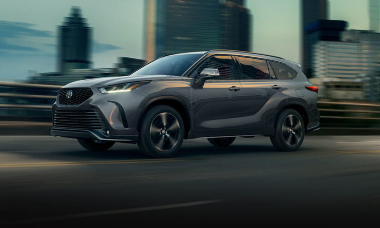 2021 Toyota Highlander: Toyota Gives Us a Heavy Hitter