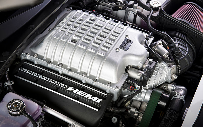 2021 Dodge Charger 6.2L HEMI V8 - media.stellantisnorthamerica.com