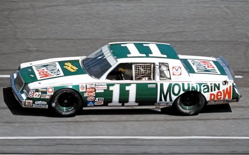 Darrell Waltrip's #11 Buick - Patriotic Bear on YouTube.com Darrell Waltrip's #11 Buick - Patriotic Bear on YouTube.com