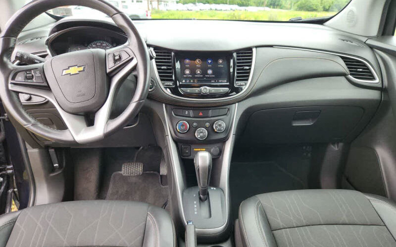 2022 Chevrolet Trax Interior - carsforsale.com