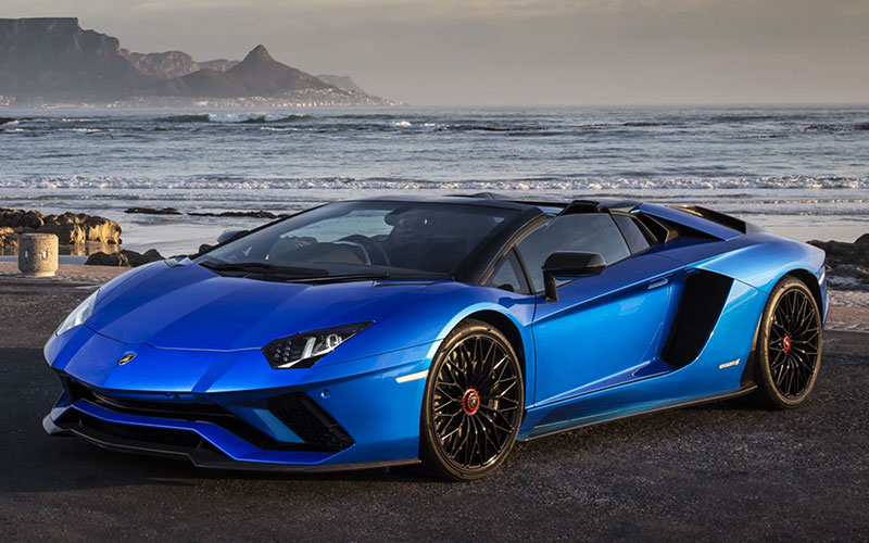 2021 Lamborghini Aventador S - lamborghini.com