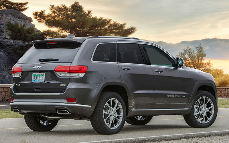 2020 Jeep Grand Cherokee Summit - media.stellantisnorthamerica.com