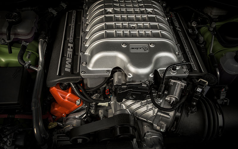 2015 Dodge Challenger SRT Hellcat - media.stellantisnorthamerica.com