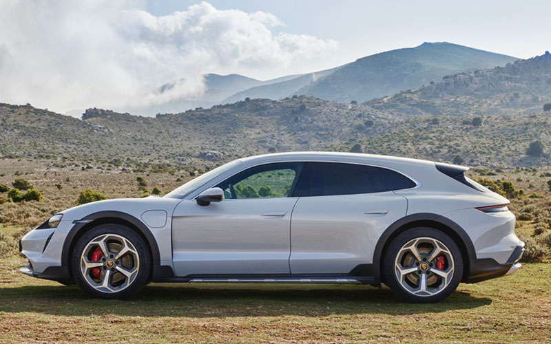 2021 Porsche Taycan Cross Turismo - newsroom.porsche.com 2021 Porsche Taycan Cross Turismo - newsroom.porsche.com