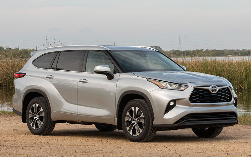 2020 Toyota Highlander XLE - pressroom.toyota.com