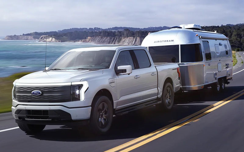 2022 Ford F-150 Lightning - ford.com