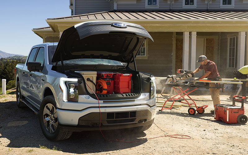 2022 Ford F-150 Lightning - media.ford.com