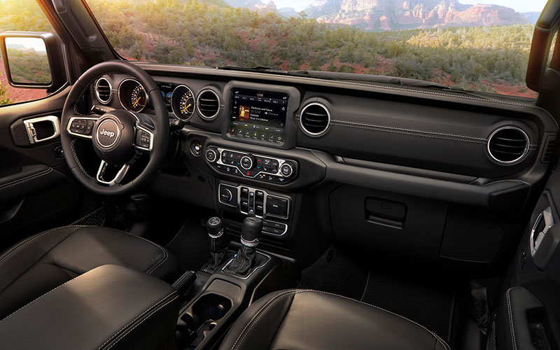 2020 Jeep Wrangler interior - stellantisnorthamerica.com