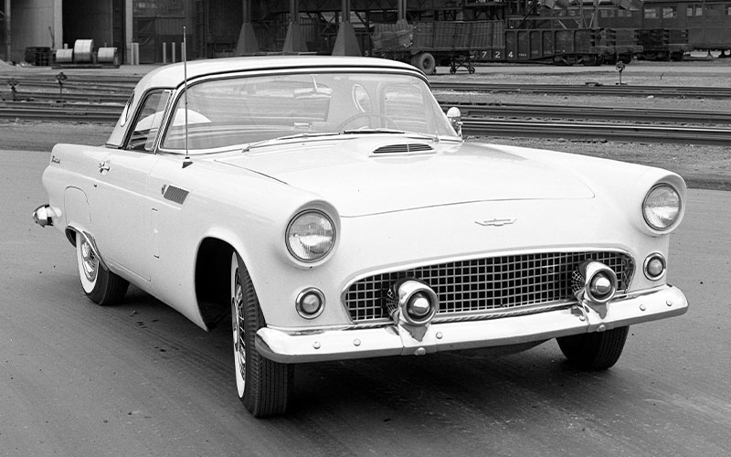 1956 Ford Thunderbird - media.ford.com