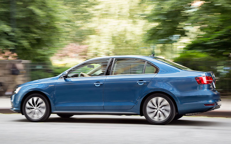 2015 Volkswagen Jetta Hybrid - media.vw.com