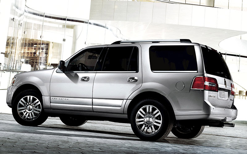 2013 Lincoln Navigator - media.lincoln.com
