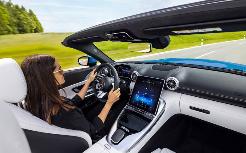 2022 Mercedes-AMG SL Roadster - media.mbusa.com
