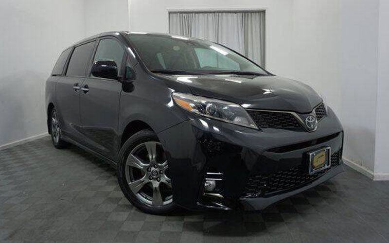 2019 Toyota Sienna SE - carsforsale.com