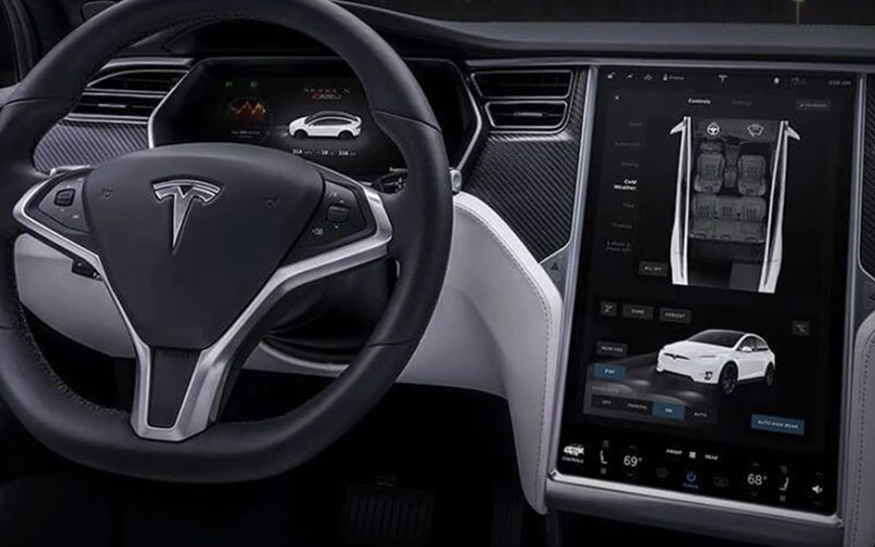 2021 Tesla Model X - thecarconnection on YouTube.com