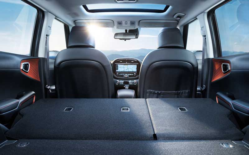 2022 Kia Soul interior - kia.com