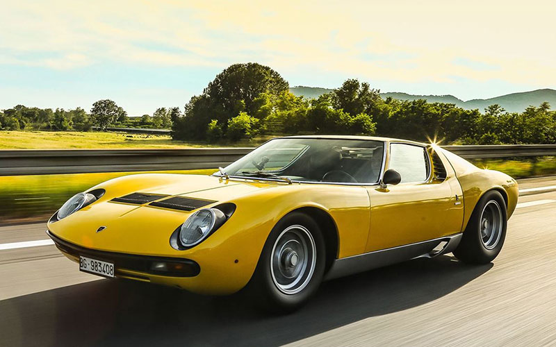 Lamborghini Miura SV - media.lamborghini.com