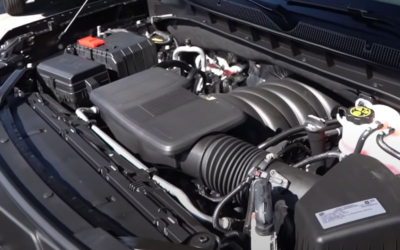2021 Chevrolet Suburban 5.3L V8 - Raiti's Rides on YouTube.com