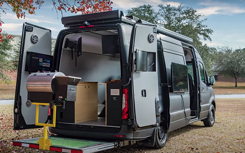 Customized Mercedes-Bens Sprinter Van - Mercedes-Benz Vans USA on YouTube.com