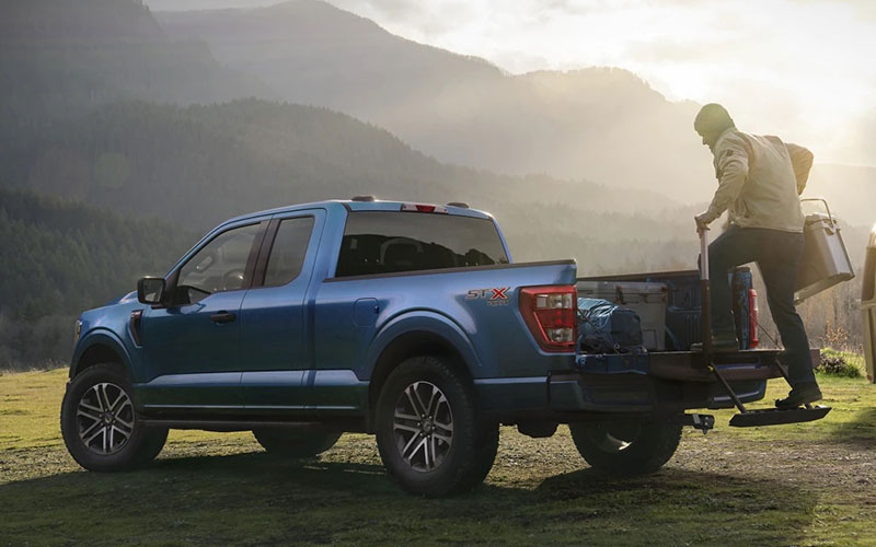 Ford F-150 Tailgate Step - ford.com